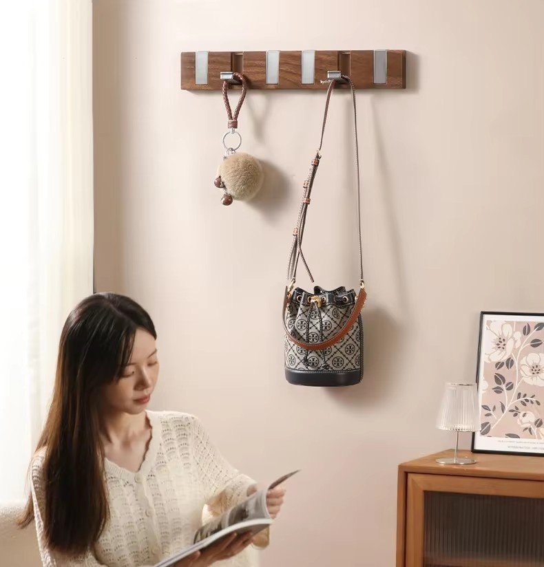 Piano-inspired foldable wall hook rack - product photo 2